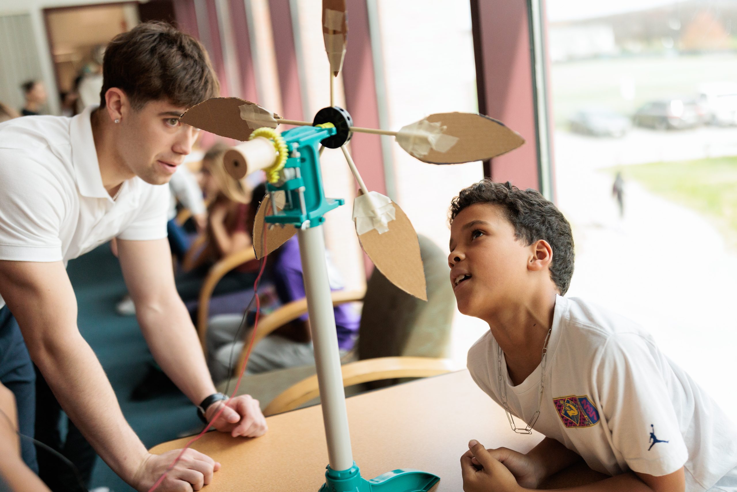 Roger Williams University вновь подтвердил статус лидера в области взаимодействия с сообществом.